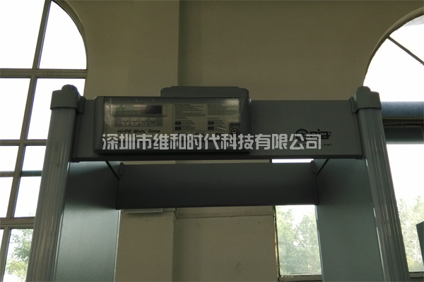 新疆烏魯木齊鐵路局8家火車(chē)站采用維和時(shí)代供應HI-PE進(jìn)口安檢門(mén)[圖文]