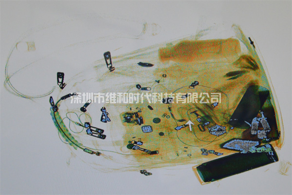 XIS進(jìn)口X光機包裹掃描展示圖