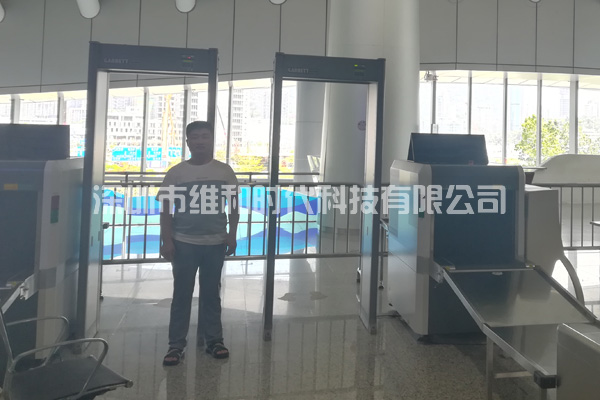 維和時(shí)代安檢門(mén)廠(chǎng)家為深圳蛇口港及印度客戶(hù)提供金屬安檢門(mén)及13臺X光機[圖]