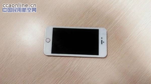 安檢門(mén)攔截蘋(píng)果6手機式打火機 系伊寧機場(chǎng)首次[圖]