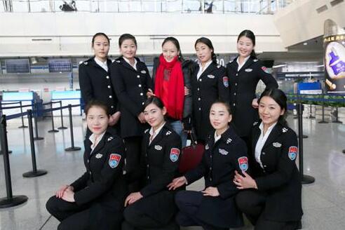 安檢門(mén)廠(chǎng)家：烏魯木齊機場(chǎng)安檢練兵！