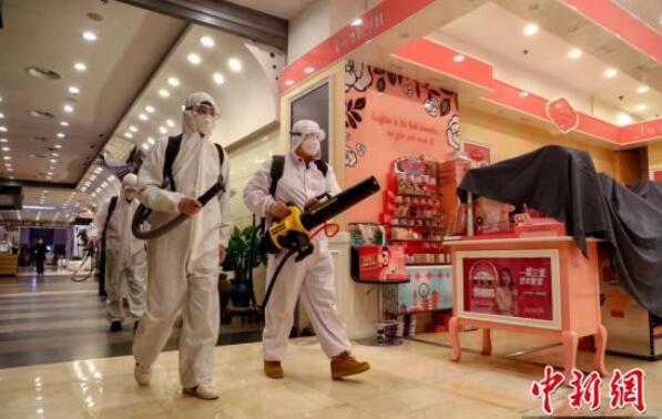 武漢多家商業(yè)體今日重啟：紅外線(xiàn)測溫安檢門(mén)限流[圖]