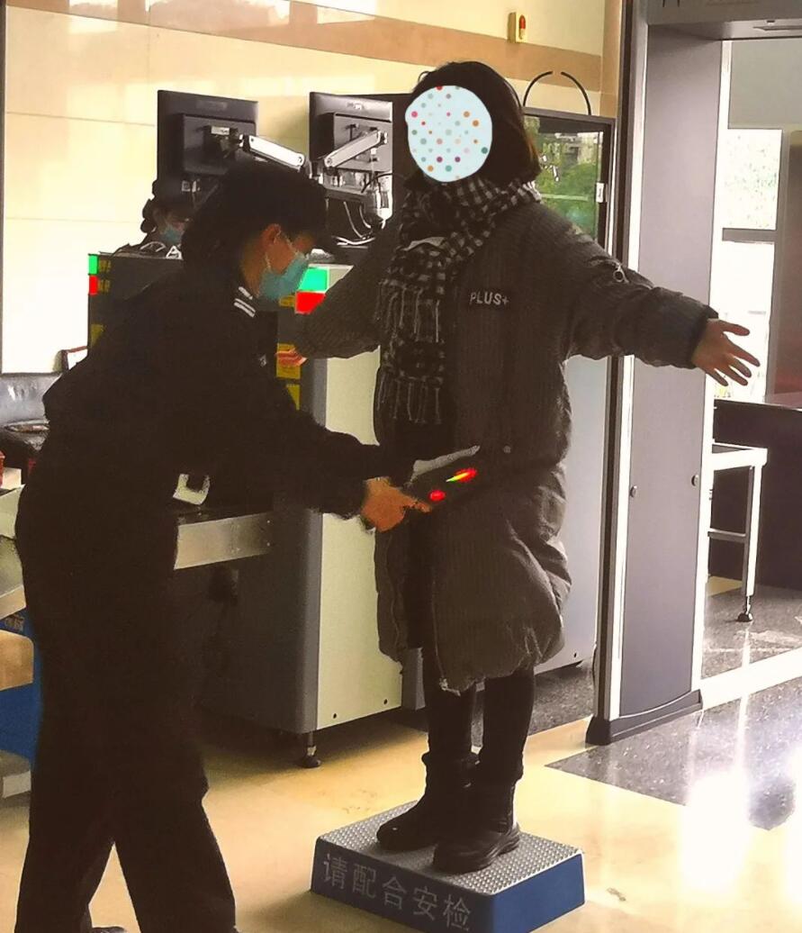 法院安檢為啥那么嚴？看完這幾張圖你就全明白了
